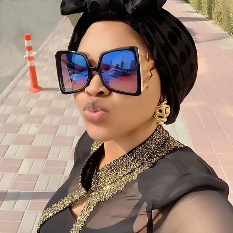 SKYWAY Popular Fashion Ladies Oversized Hollow Out Leg Sun Glasses Shades Big Frame Women Sunglasses
SKYWAY Popular Fashion Ladies Oversized Hollow Out Leg Sun Glasses Shades Big Frame Women Sunglasses