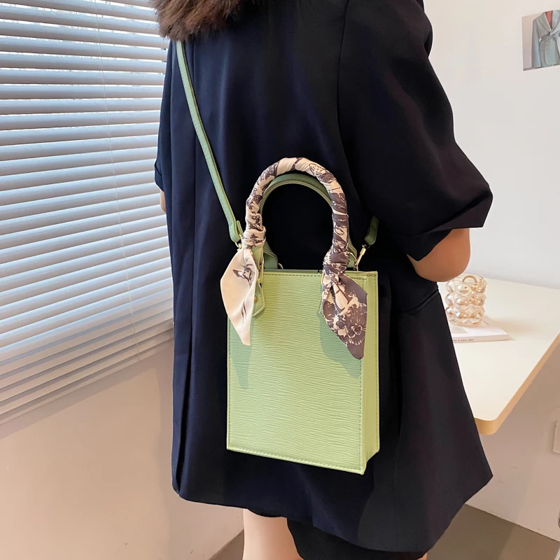 Very Chic PU Leather Crossbody Bags Women Guangzhou Purses and Handbags Zipper Fashion Scarves Bags Women Handbags Shoulder
Very Chic PU Leather Crossbody Bags Women Guangzhou Purses and Handbags Zipper Fashion Scarves Bags Women Handbags Shoulder