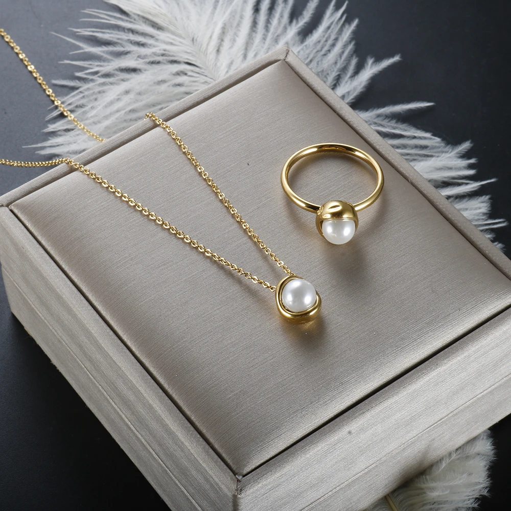 Wholesale Necklace Accessories Elegant Jewelry For Women 18K Gold Plated Stainless Steel Freshwater Pearl Pendant Necklace
Wholesale Necklace Accessories Elegant Jewelry For Women 18K Gold Plated Stainless Steel Freshwater Pearl Pendant Necklace