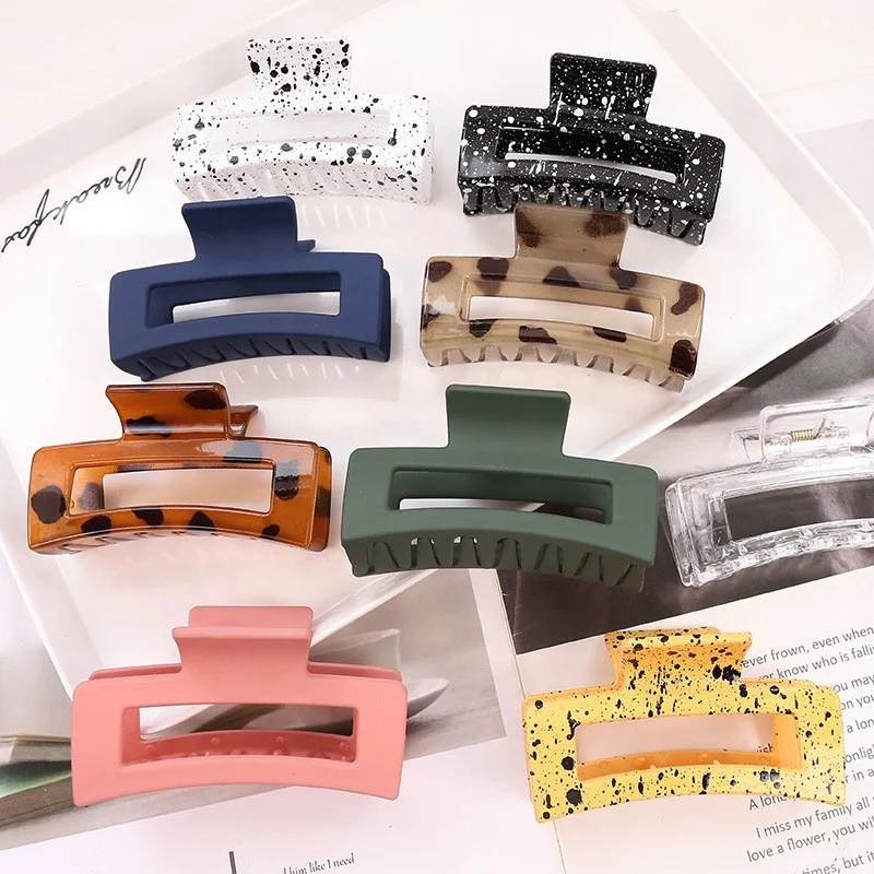8.5cm Hot Sale Matte Hollow Out Hair Clips Fashion Hair Accessories Plastic Leopard Print Rectangle Hair Claws For Women
8.5cm Hot Sale Matte Hollow Out Hair Clips Fashion Hair Accessories Plastic Leopard Print Rectangle Hair Claws For Women