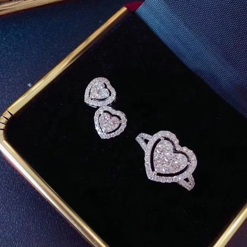 Luxury Temperament Group Inlaid Shiny Zircon Jewelry Sets for Women Heart Shape Ring Earring Set Wedding Party gift, Picture shows
Luxury Temperament Group Inlaid Shiny Zircon Jewelry Sets for Women Heart Shape Ring Earring Set Wedding Party gift, Picture shows