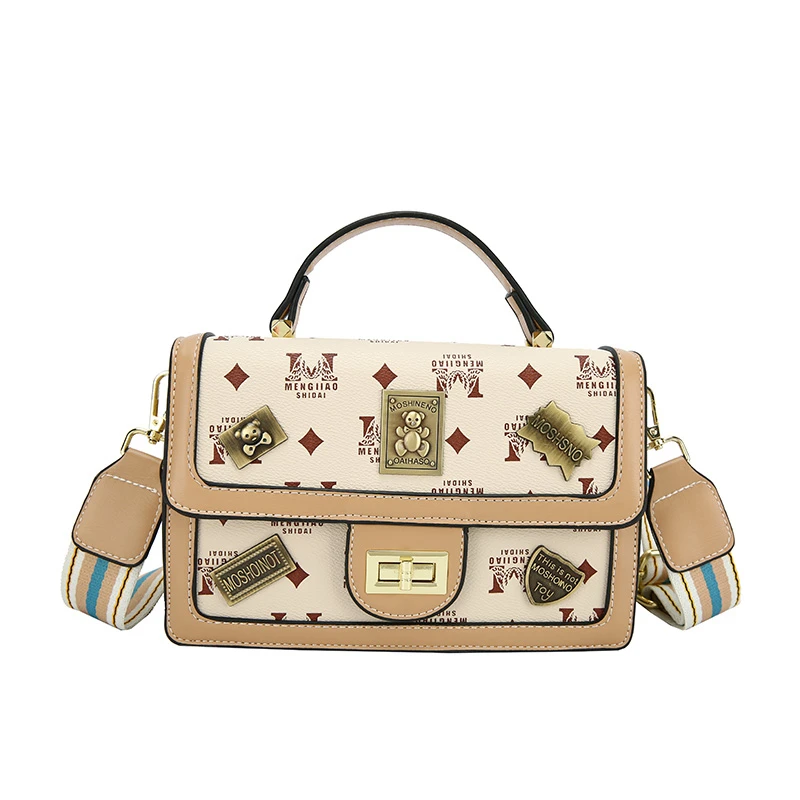 2021 Hot New versatile Messenger Bag Fashion messenger bag women's shoulder bag, 5 colors
2021 Hot New versatile Messenger Bag Fashion messenger bag women's shoulder bag, 5 colors