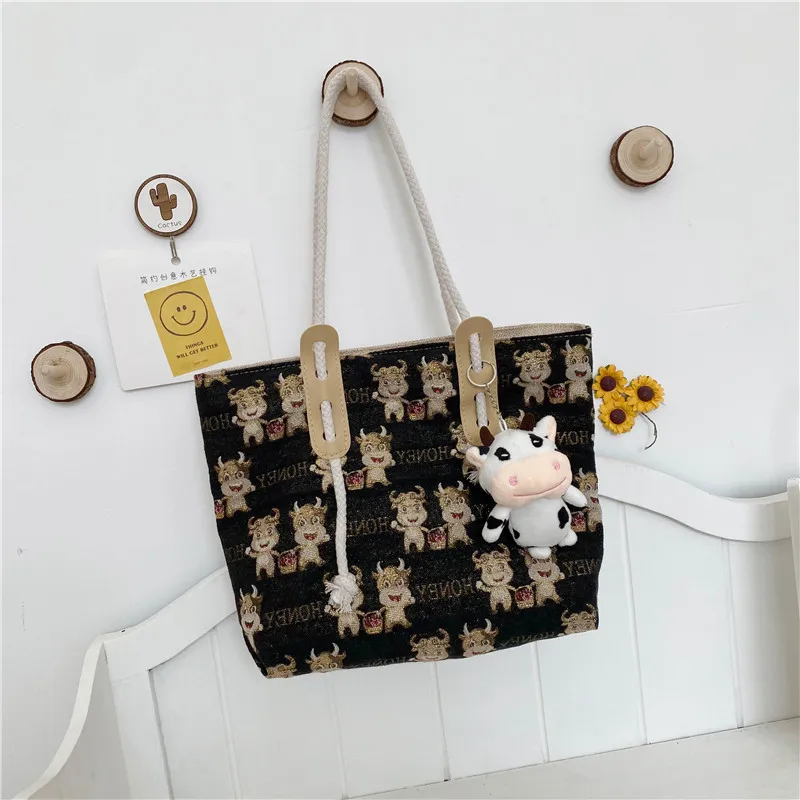 Canvas woman's custom bag 2021 summer fashion Korean style girl single shoulder flap bag wholesale
Canvas woman's custom bag 2021 summer fashion Korean style girl single shoulder flap bag wholesale