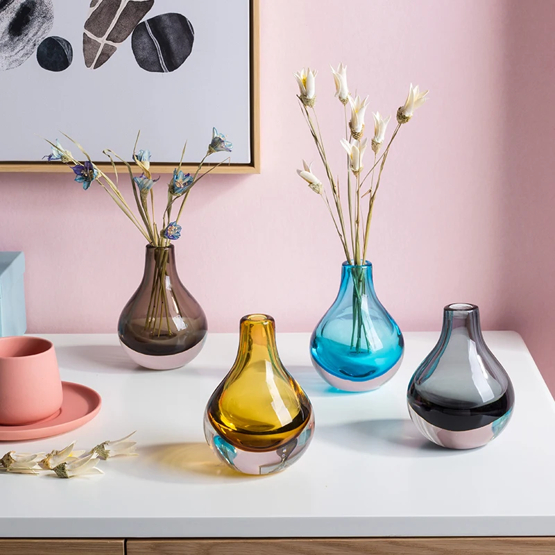 Custom Home Decorative Modern Small Mouth Creative Colorful Mini Table Clear Glass Vase, Picture
Custom Home Decorative Modern Small Mouth Creative Colorful Mini Table Clear Glass Vase, Picture
