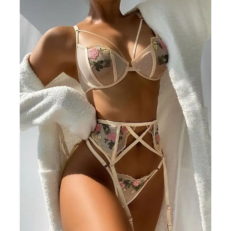 High Quality Female Erotic Lingerie Trendy Floral Embroidery Lace Mesh Stitching Transparent Three Pieces Sexy Lingerie Set
High Quality Female Erotic Lingerie Trendy Floral Embroidery Lace Mesh Stitching Transparent Three Pieces Sexy Lingerie Set