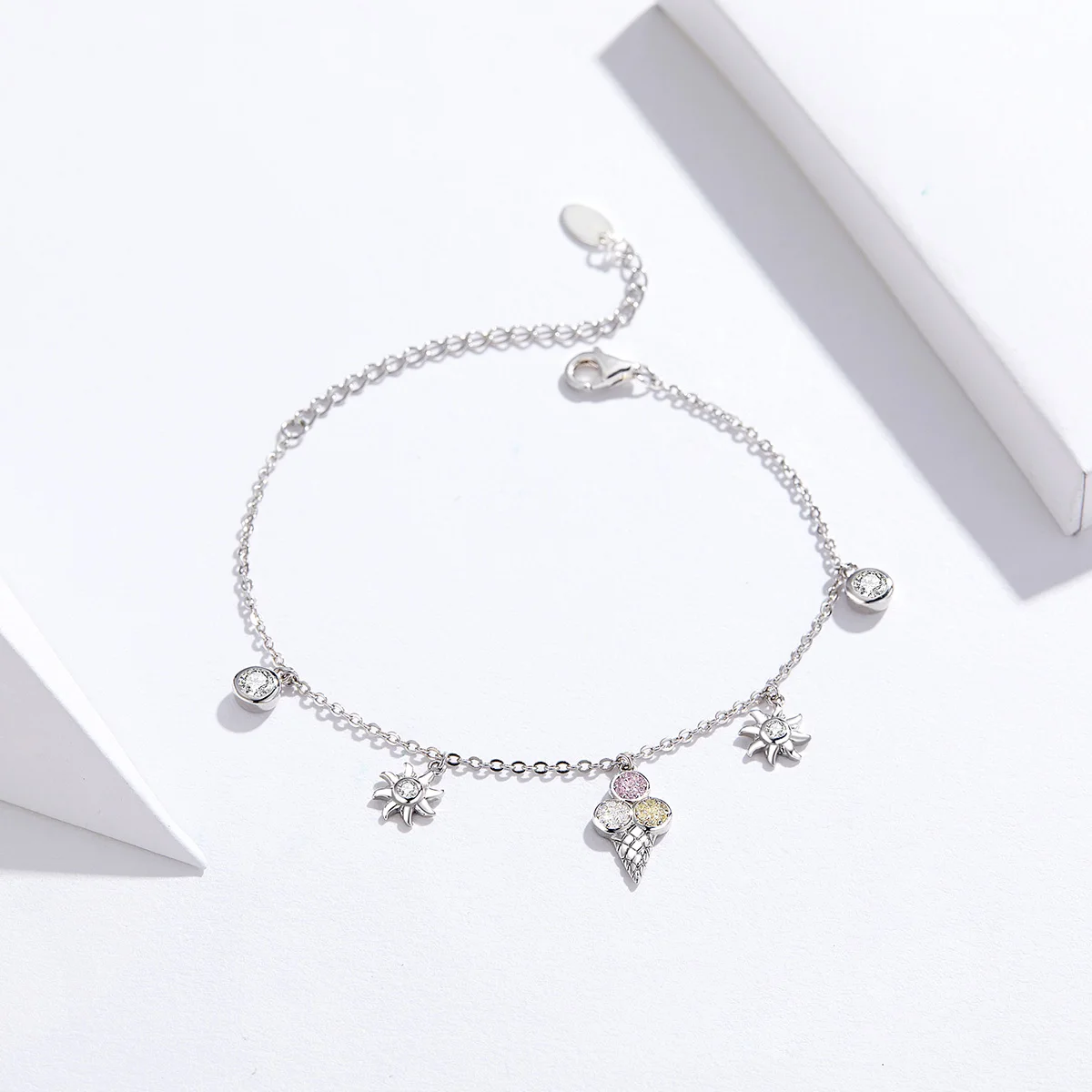 SCB139 Summer Ice Cream Rope Bracelets for Women Sterling Silver 925 Link Chain Bracelet Jewelry
SCB139 Summer Ice Cream Rope Bracelets for Women Sterling Silver 925 Link Chain Bracelet Jewelry