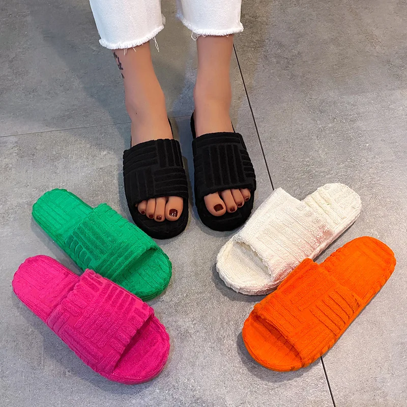 2022 Fashion Women Slipper Bridal Lady Footwear Beach Indoor Fluff Yeah Luxury Designer Green Towel Slides Slippers
2022 Fashion Women Slipper Bridal Lady Footwear Beach Indoor Fluff Yeah Luxury Designer Green Towel Slides Slippers