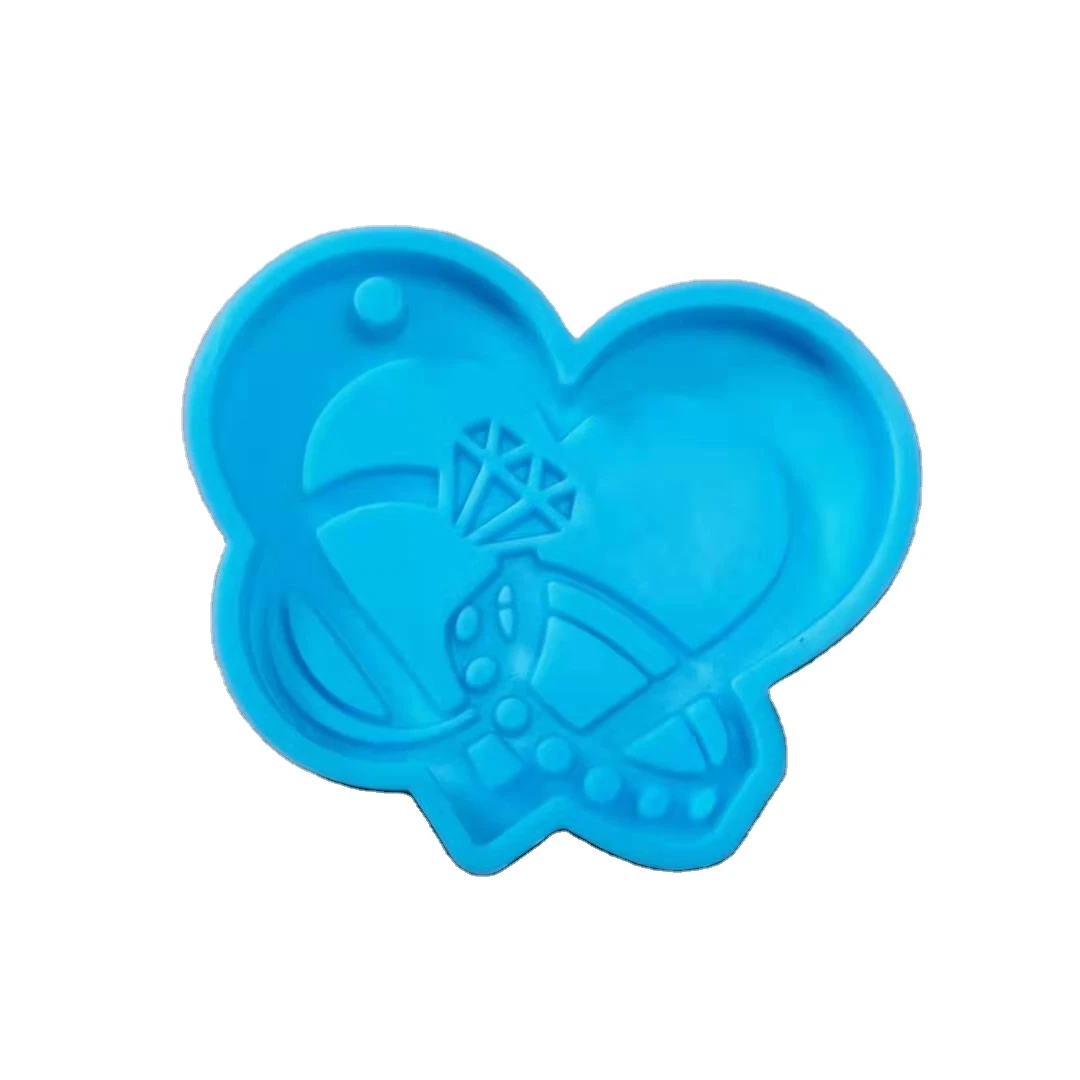 K031008 Shiny silicone resin key chain mold Diamond ring love key ring silicone mold
K031008 Shiny silicone resin key chain mold Diamond ring love key ring silicone mold