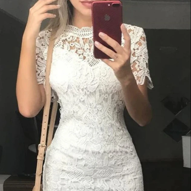 High Quality Sexy See Through Embroidered Prom Dresses with Lace Mini Dress Women Sleeveless White Hollow Out Casual Dress
High Quality Sexy See Through Embroidered Prom Dresses with Lace Mini Dress Women Sleeveless White Hollow Out Casual Dress