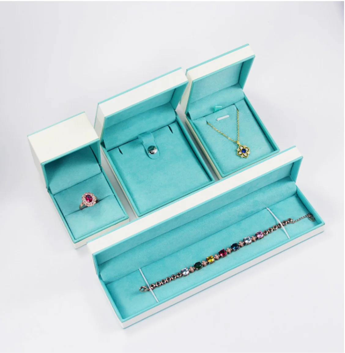 Pretty white and green long chain gift jewelry package box bracelet boxes for lady girls
Pretty white and green long chain gift jewelry package box bracelet boxes for lady girls
