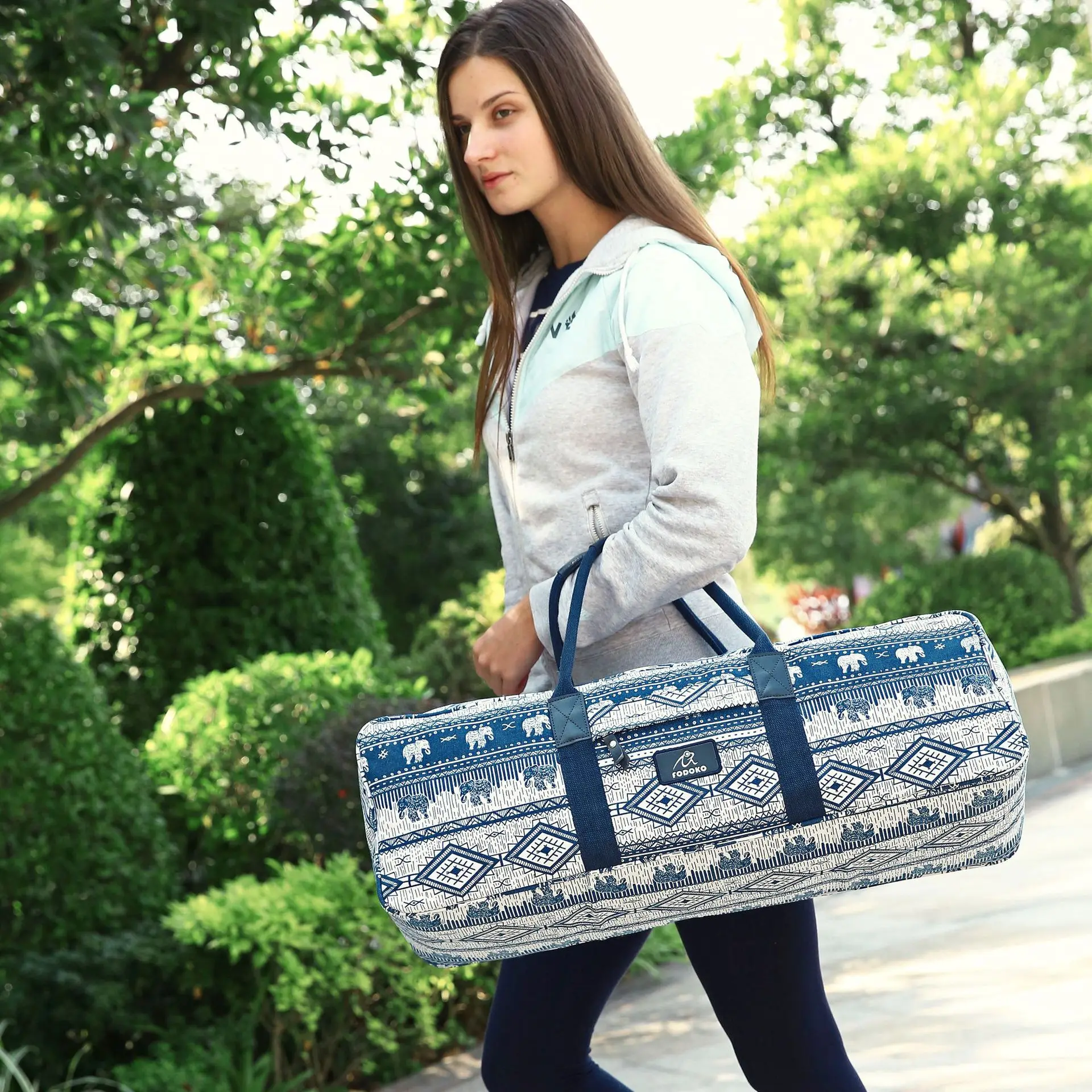 Large Capacity Sports Fitness Gym Travel Training Messenger Bag Shoulder Duffel Bag Women Waterproof Canvas Outdoor Yoga Mat Bag
Large Capacity Sports Fitness Gym Travel Training Messenger Bag Shoulder Duffel Bag Women Waterproof Canvas Outdoor Yoga Mat Bag
