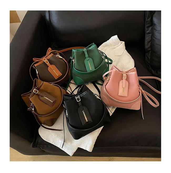 Korean Large Capacity Letter Designer Shoulder Crossbody Purses 2021 Women Hand bag Handbags Sac a Main Femme Bags For Girls
Korean Large Capacity Letter Designer Shoulder Crossbody Purses 2021 Women Hand bag Handbags Sac a Main Femme Bags For Girls