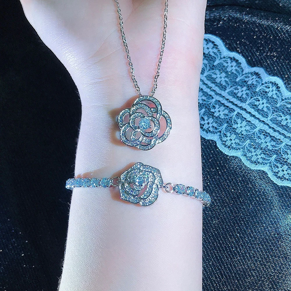 Fashion Flower Crystal Zircon Diamonds Gemstones Pendant Necklaces Chain Bracelets Jewelry Sets for Women White Gold Color Gifts
Fashion Flower Crystal Zircon Diamonds Gemstones Pendant Necklaces Chain Bracelets Jewelry Sets for Women White Gold Color Gifts