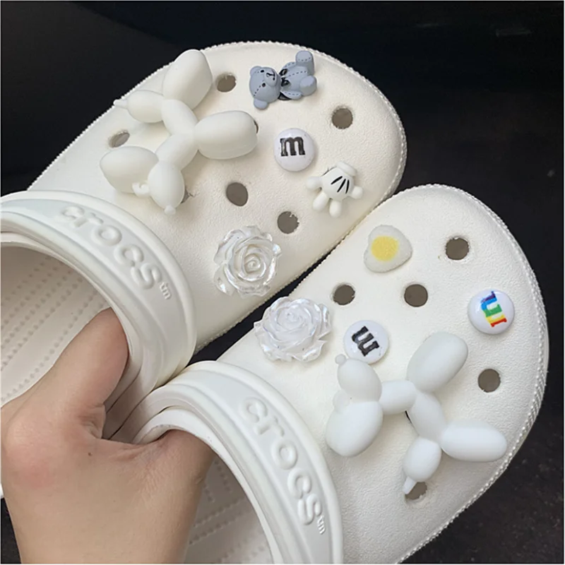 Balloon Dog Croc Charms Designer Cute Cartoon Shoe Decoration Charm Shoe Accessories Decoration Clog Shoes Charms for Girls
Balloon Dog Croc Charms Designer Cute Cartoon Shoe Decoration Charm Shoe Accessories Decoration Clog Shoes Charms for Girls