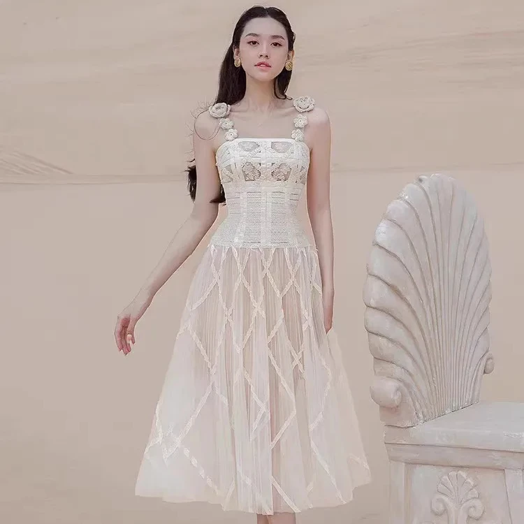 Bettergirl 2023 New Lace Embroidery Pleated Mesh Long Dress With Fairy Flower Halter Dress
Bettergirl 2023 New Lace Embroidery Pleated Mesh Long Dress With Fairy Flower Halter Dress