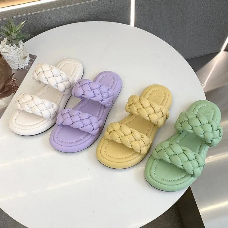 Summer 2022 Wholesale New Round Toe House Slippers Knitted Flat Slippers Women Designer Slippers
Summer 2022 Wholesale New Round Toe House Slippers Knitted Flat Slippers Women Designer Slippers