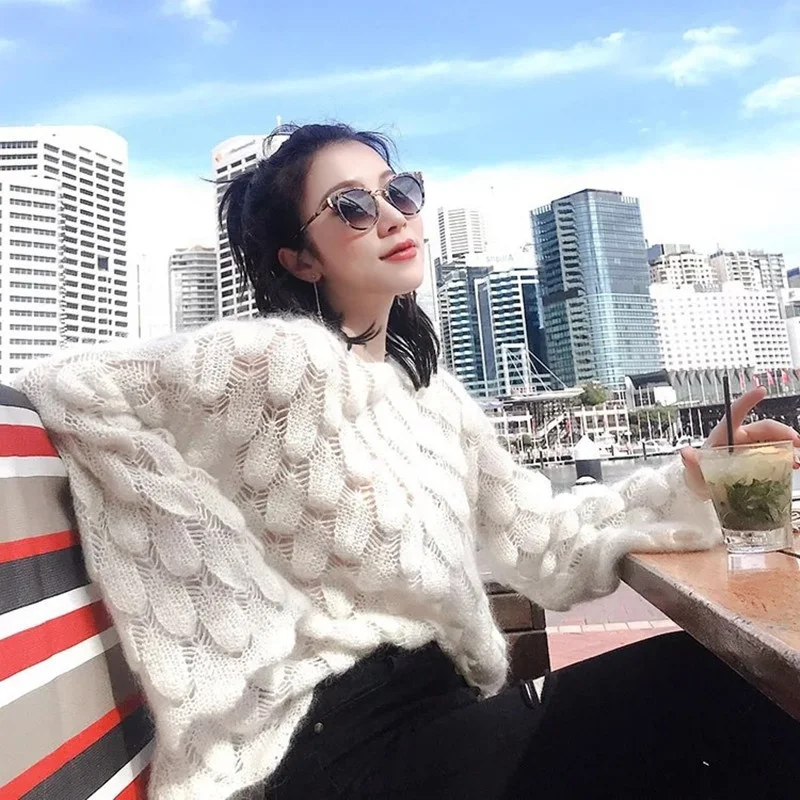 B61810A The fall 2019 features print sweater with loose wool thin flared sleeve top with a round neck and pullover sweater, Pink/red/khaki/black
B61810A The fall 2019 features print sweater with loose wool thin flared sleeve top with a round neck and pullover sweater, Pink/red/khaki/black