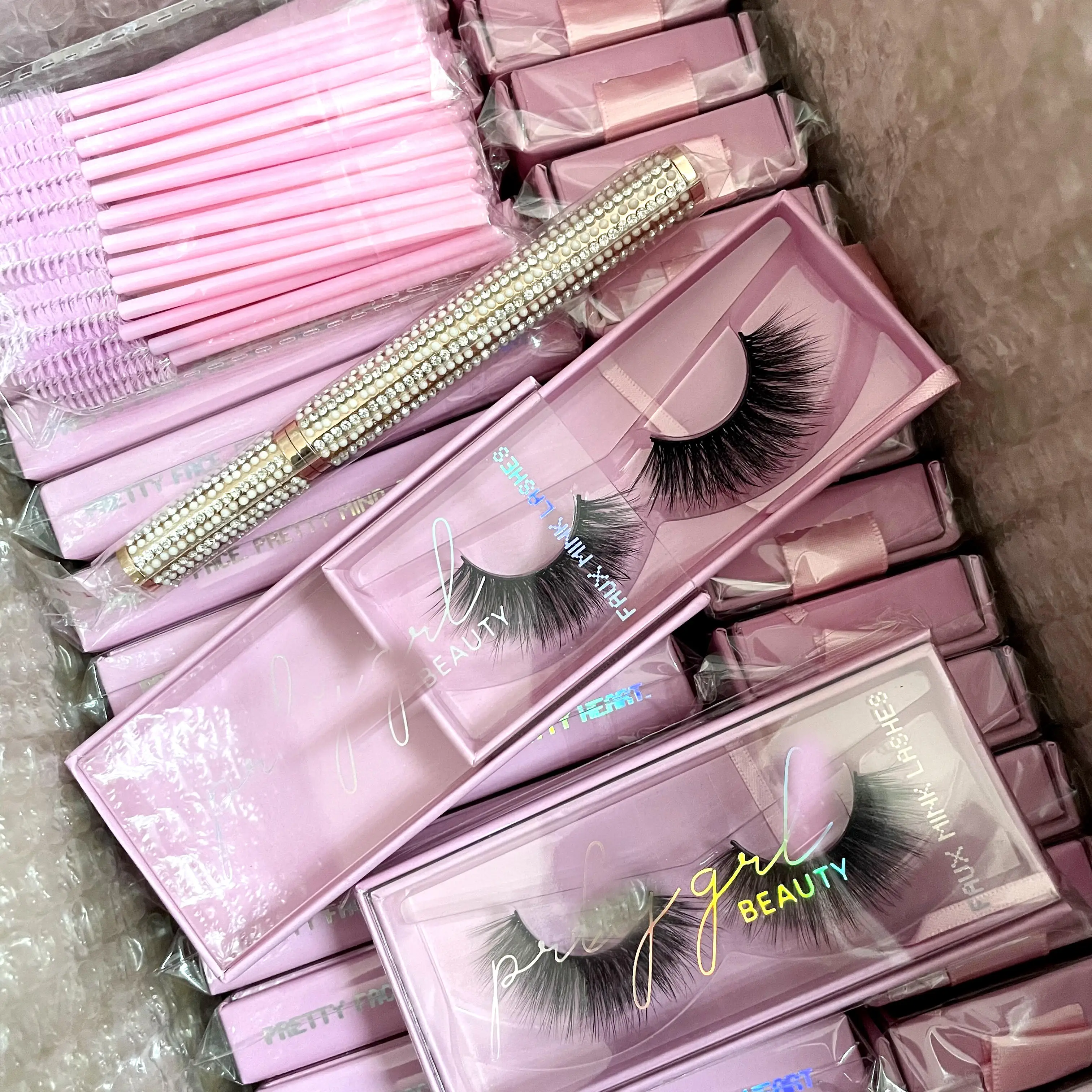 Anforlin fluffy wholesale 3d 20mm mink lashes vendors custom luxury pink butterfly paper lashbox packaging, Natural black
Anforlin fluffy wholesale 3d 20mm mink lashes vendors custom luxury pink butterfly paper lashbox packaging, Natural black