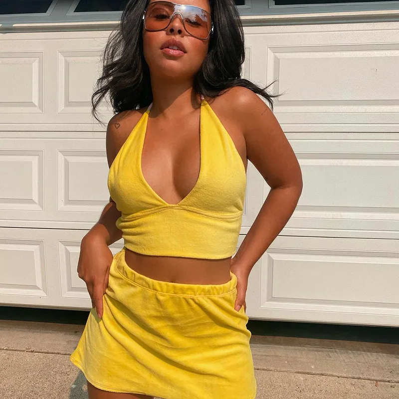 Solid Color Backless Newest Design Fashionable Halter Summer Two Piece Set 2021 Women Clothing 2 Piece Skirt Set
Solid Color Backless Newest Design Fashionable Halter Summer Two Piece Set 2021 Women Clothing 2 Piece Skirt Set
