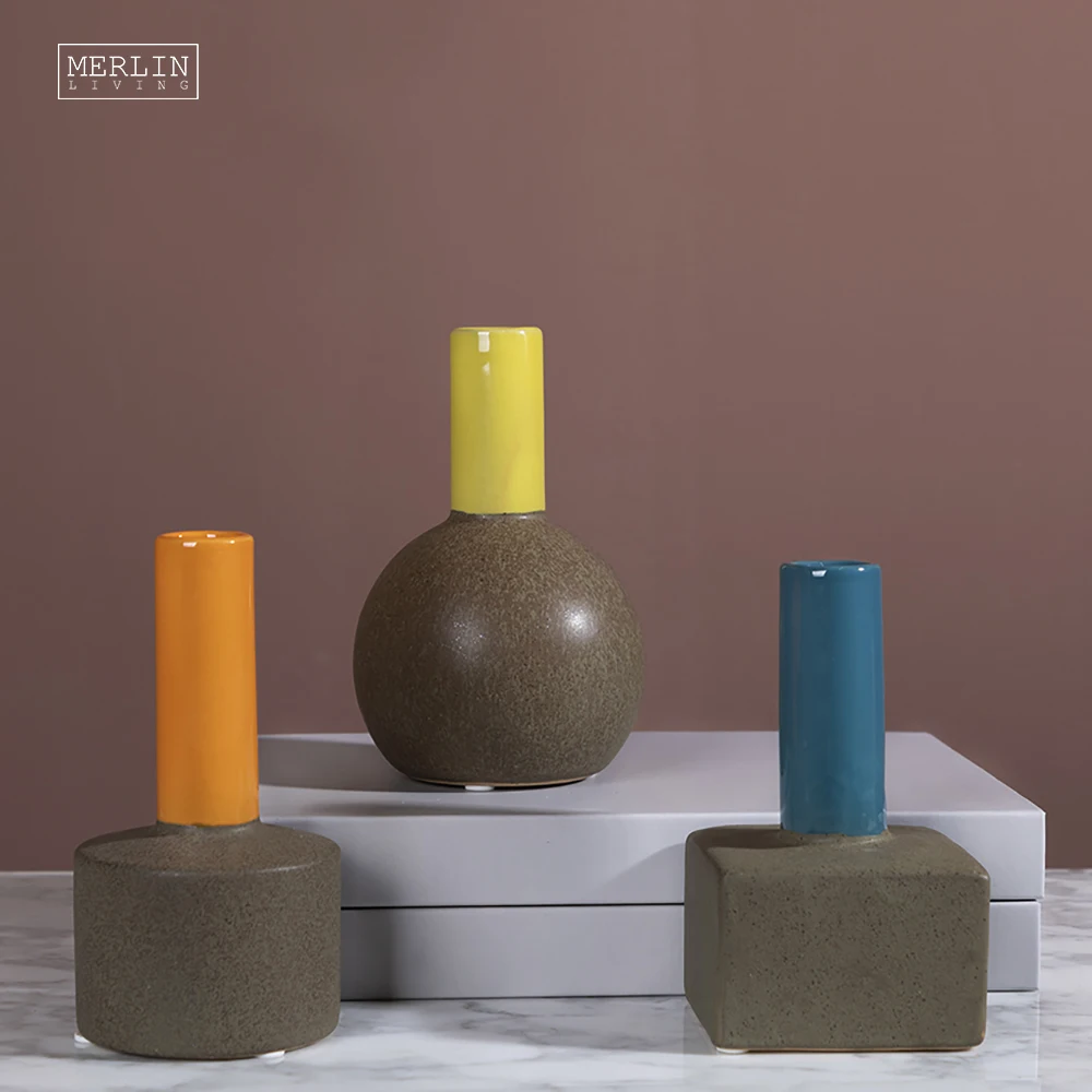 Merlin Glazed ceramic vase table top flower decorative plant vases for home decors
Merlin Glazed ceramic vase table top flower decorative plant vases for home decors