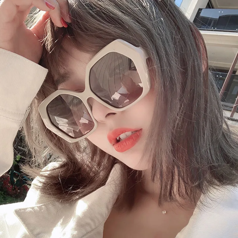 New fashion polygonal retro sun glasses trend women big yellow frame thick side Visor shades sunglasses, As the pictures show
New fashion polygonal retro sun glasses trend women big yellow frame thick side Visor shades sunglasses, As the pictures show