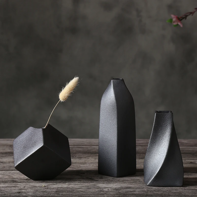 Retro Simple Creative Desktop Small Ceramic Coarse Pottery Vase Hydroponic Room Decoration Home Furnishing, Black
Retro Simple Creative Desktop Small Ceramic Coarse Pottery Vase Hydroponic Room Decoration Home Furnishing, Black