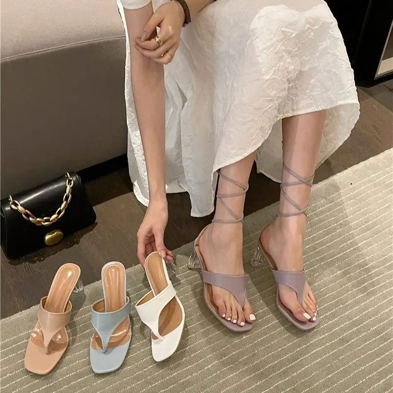 2021 Korean version of the new fashion mid-heel flip flops crystal thick heel sandals women, Black,white,purple,blue or customized
2021 Korean version of the new fashion mid-heel flip flops crystal thick heel sandals women, Black,white,purple,blue or customized