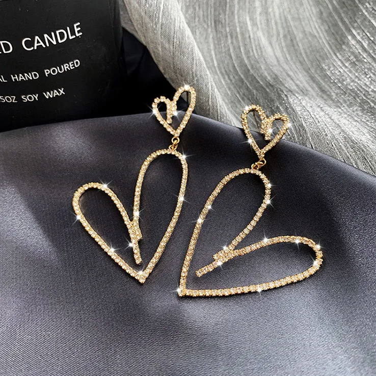 Big Rhinestone Heart Dangle Earrings Korean Style Full Rhinestone Crystal Bling Bling Earrings for girl, Gold,silver
Big Rhinestone Heart Dangle Earrings Korean Style Full Rhinestone Crystal Bling Bling Earrings for girl, Gold,silver