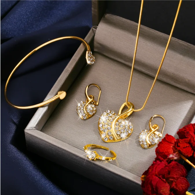 4pc Luxury Heart Diamond Pendant Necklace Bracelet Earring Ring Set for Women Jewelry Party, Gold plated
4pc Luxury Heart Diamond Pendant Necklace Bracelet Earring Ring Set for Women Jewelry Party, Gold plated