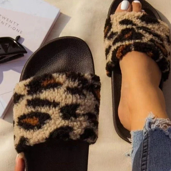 Wholesale Fashion Lady Fur Slippers Open Toe Leopard Print House Indoor Slides, Brown
Wholesale Fashion Lady Fur Slippers Open Toe Leopard Print House Indoor Slides, Brown