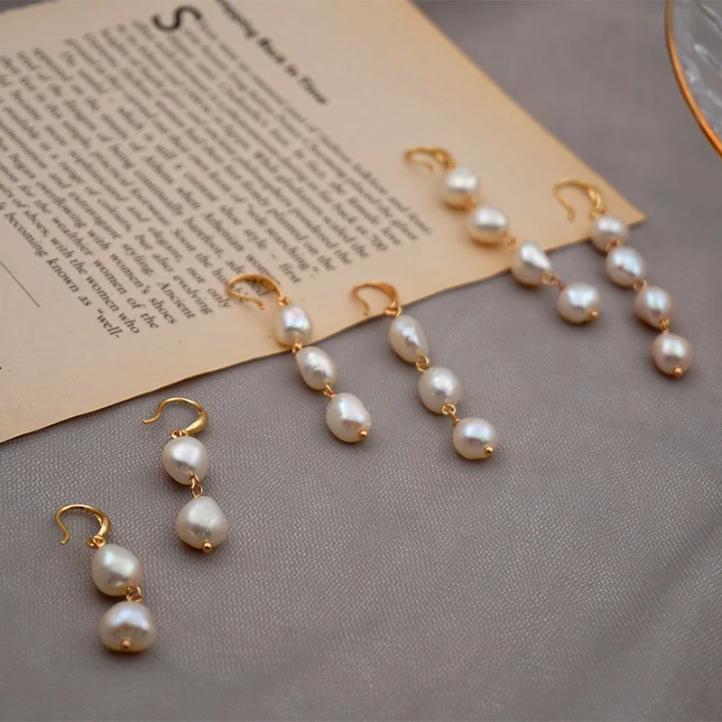 Vintage Brass Real 18k Gold Plated Irregular Baroque Pearl Hook Earrings Multiple Natural Freshwater Pearl Drop Earrings
Vintage Brass Real 18k Gold Plated Irregular Baroque Pearl Hook Earrings Multiple Natural Freshwater Pearl Drop Earrings