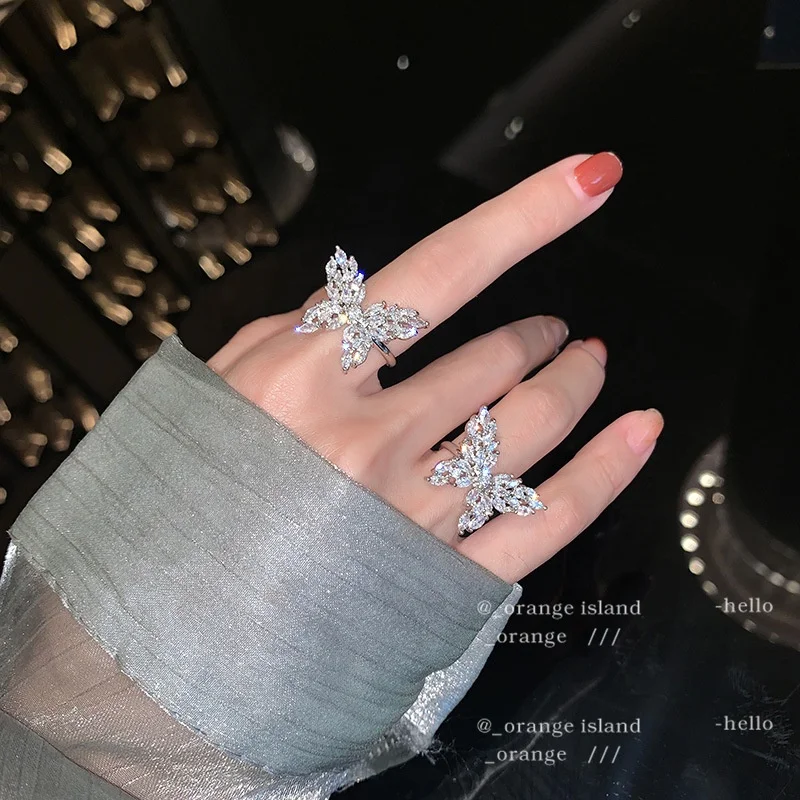Exquisite Ring For Women Fashion Shiny Zircon Butterfly Rings Girl Jewelry Valentine's Day Gifts
Exquisite Ring For Women Fashion Shiny Zircon Butterfly Rings Girl Jewelry Valentine's Day Gifts