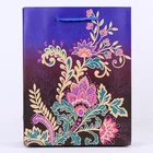 Customized hand-painted gift bags, color packaging bags and high-grade handbags made by Chinese manufacturers