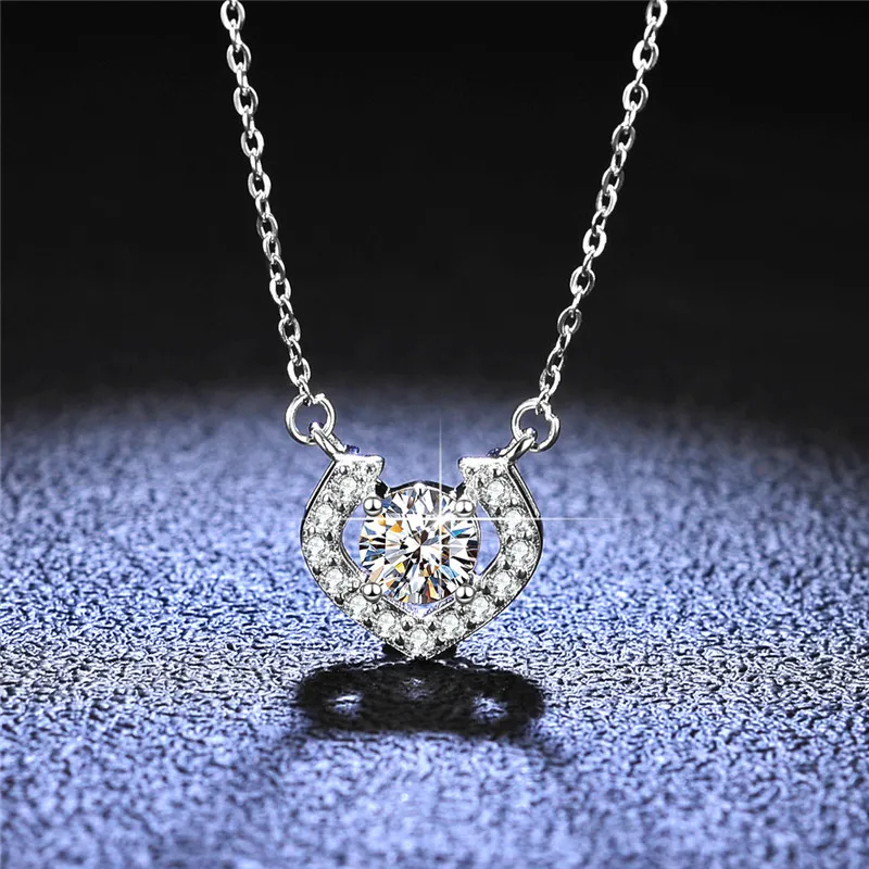 Silver 925 Original Brilliant Cut Diamond Test Past 1 Carat D Color Moissanite Gemstone Beating Heart Shape Pendant Necklace
Silver 925 Original Brilliant Cut Diamond Test Past 1 Carat D Color Moissanite Gemstone Beating Heart Shape Pendant Necklace