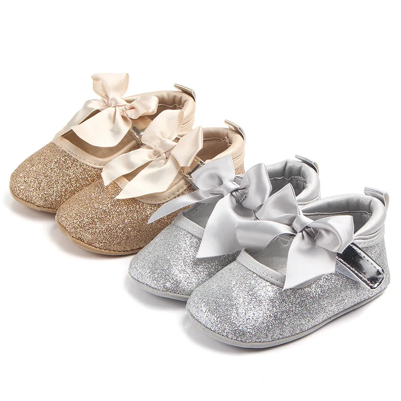 Spring and autumn shiny baby princess shoes baby shoes soft sole non-slip single shoes 0-1 years old
Spring and autumn shiny baby princess shoes baby shoes soft sole non-slip single shoes 0-1 years old