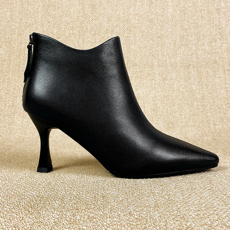 M250 Fashion Ankle Winter Genuine Leather High Heel Pointed Toe Women Boots, Black
M250 Fashion Ankle Winter Genuine Leather High Heel Pointed Toe Women Boots, Black