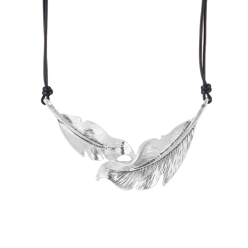 Vintage Style Leather Cord Double Leaves Choker Necklace Chunky Choker Women Jewelry
Vintage Style Leather Cord Double Leaves Choker Necklace Chunky Choker Women Jewelry