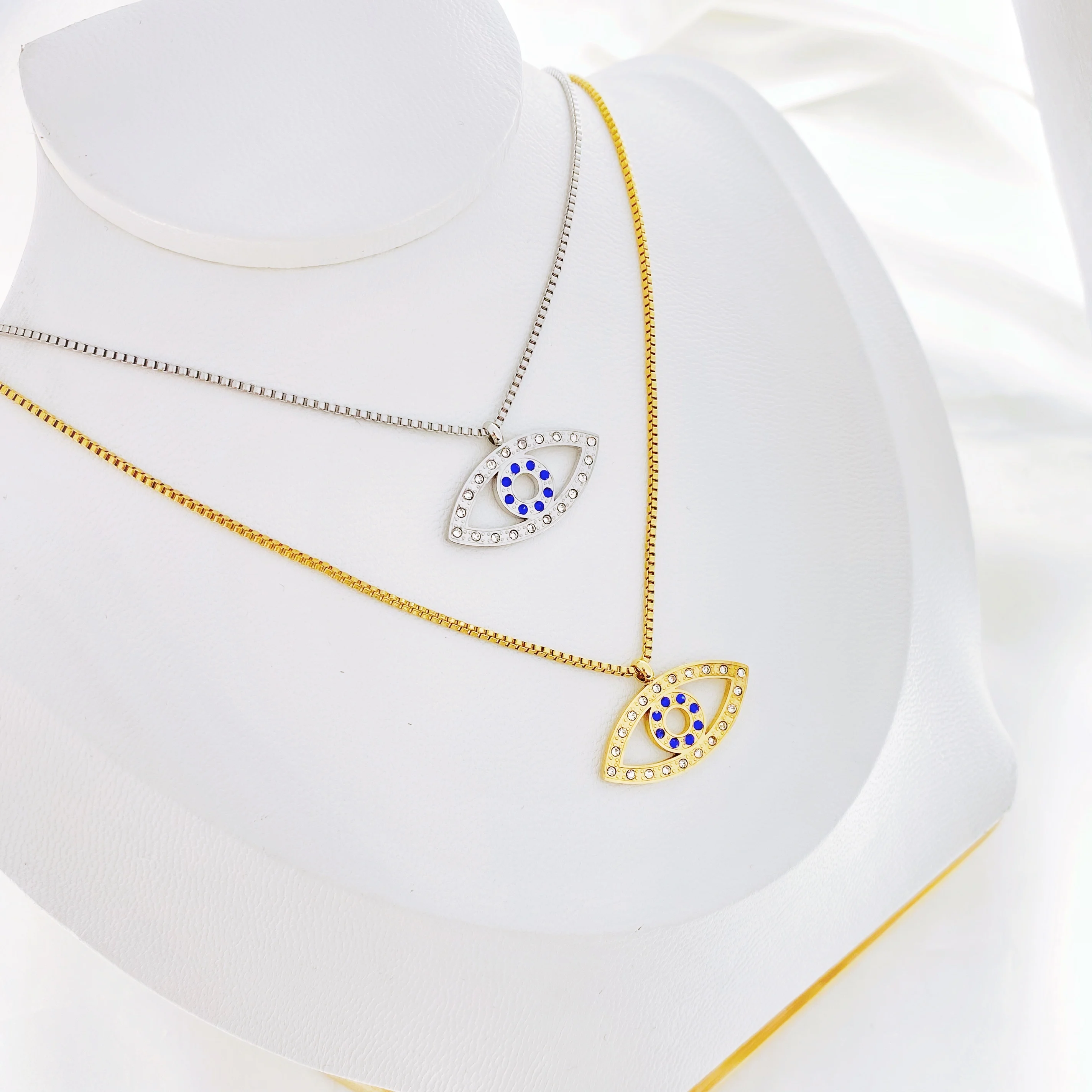 Turkey Fashion Blue Eye Necklace Gold Color Charm Rhinestone Eye Choker Necklace for Women Boho Jewlery Wholesale
Turkey Fashion Blue Eye Necklace Gold Color Charm Rhinestone Eye Choker Necklace for Women Boho Jewlery Wholesale