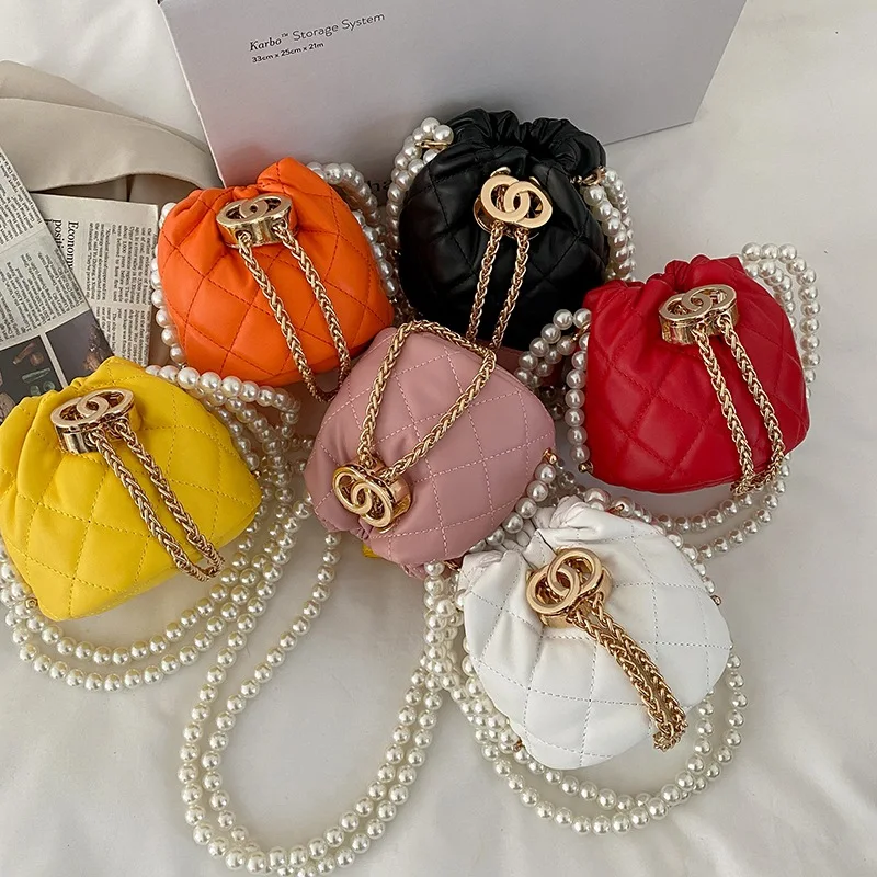 2021 New Fashion All-match Solid Color Bag Rhombus Chain Bag Pearl Designer Bags For Women Designer
2021 New Fashion All-match Solid Color Bag Rhombus Chain Bag Pearl Designer Bags For Women Designer