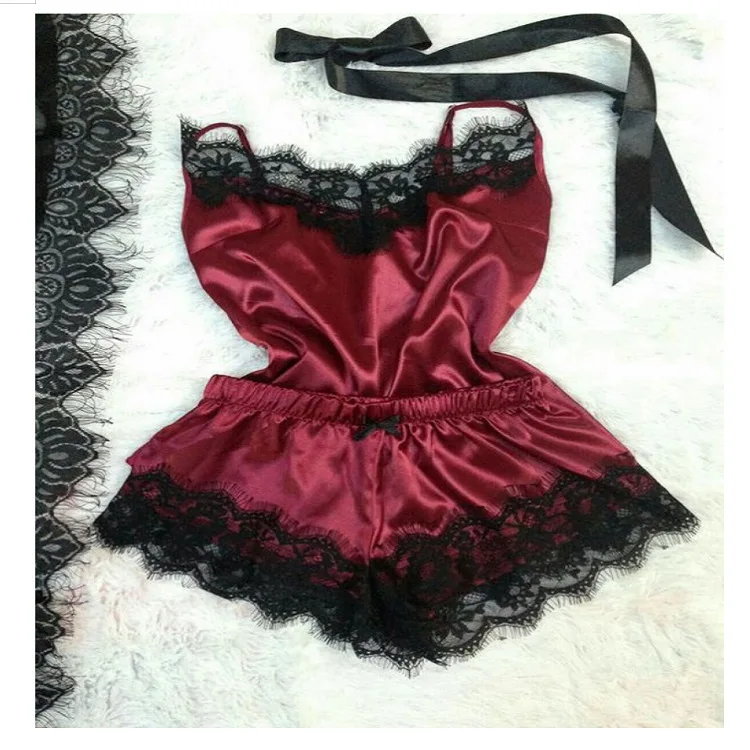 Hot Fashion Women Sleepwear Sexy Satin Pajama Set Black Lace V Neck Sleeveless Sleepwear Cute Top And Shorts Pajama
Hot Fashion Women Sleepwear Sexy Satin Pajama Set Black Lace V Neck Sleeveless Sleepwear Cute Top And Shorts Pajama
