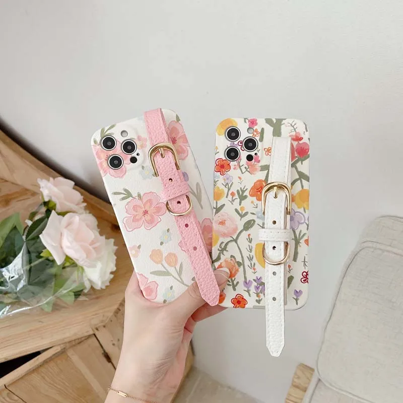For iPhone 11 12 Pro Max Cases Luxury Strap Wristband Flower Phone Case For iPhone X XS Max 7 8 Plus Back Cover
For iPhone 11 12 Pro Max Cases Luxury Strap Wristband Flower Phone Case For iPhone X XS Max 7 8 Plus Back Cover