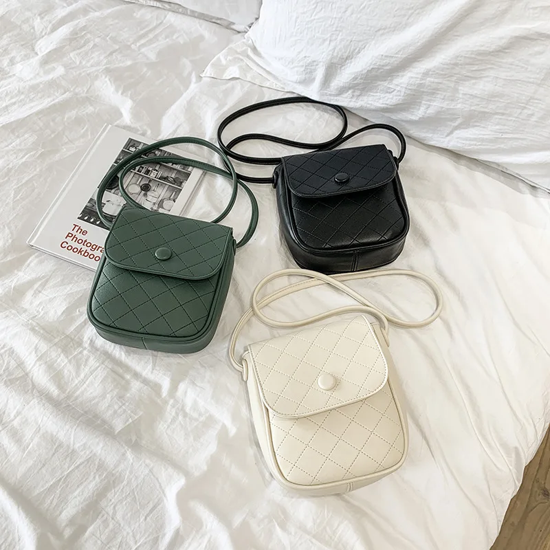 Trendy lattice solid color ladies handbags women pu leather mini shoulder crossbody bags summer purses 2021, 4 colors
Trendy lattice solid color ladies handbags women pu leather mini shoulder crossbody bags summer purses 2021, 4 colors