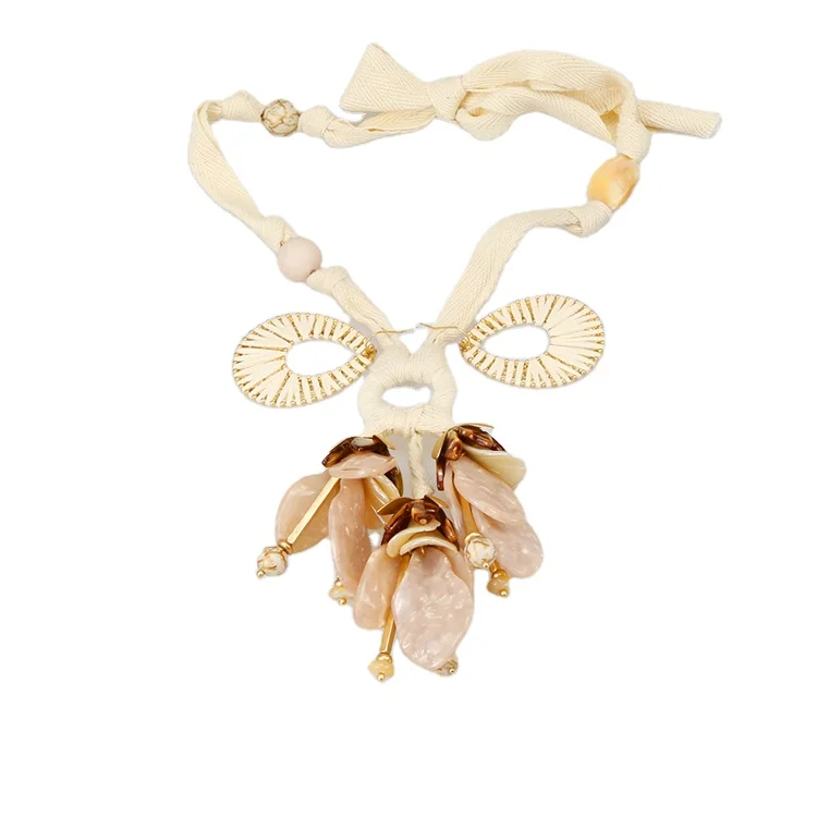 Wholesale Selling American Mayan Style Gold Plated Flower Pendant Necklace For Women
Wholesale Selling American Mayan Style Gold Plated Flower Pendant Necklace For Women