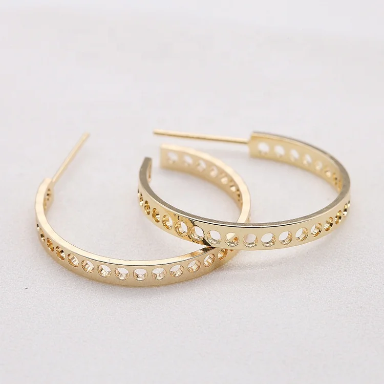 Simple Design Wholesale 14K Gold Plated Porous Hollow Round Jewelry Stud Earrings Diy
Simple Design Wholesale 14K Gold Plated Porous Hollow Round Jewelry Stud Earrings Diy