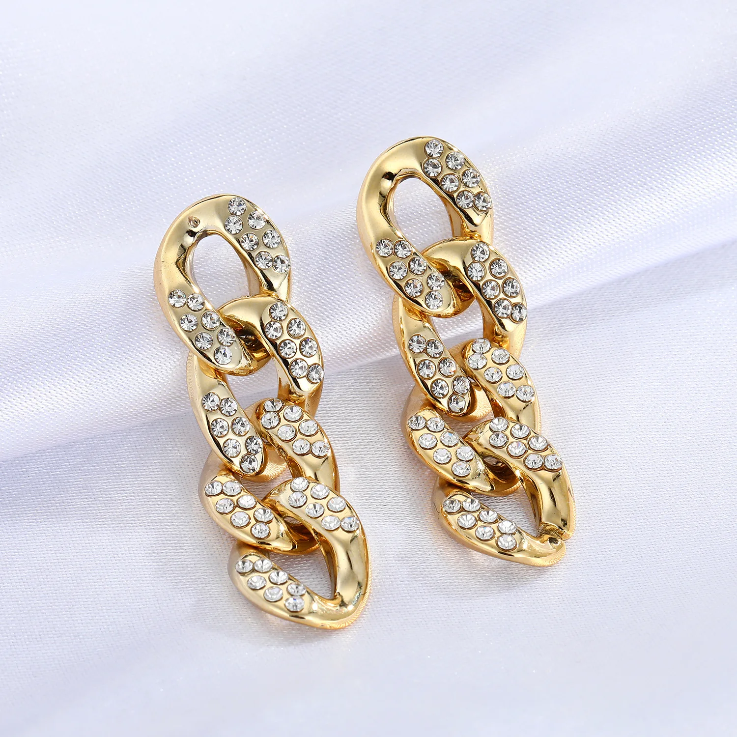 Trendy Women Gold Silver Plated Hollow Geometric Stud Earring Crystal Rhinestone Link Chain Pendant Earrings
Trendy Women Gold Silver Plated Hollow Geometric Stud Earring Crystal Rhinestone Link Chain Pendant Earrings