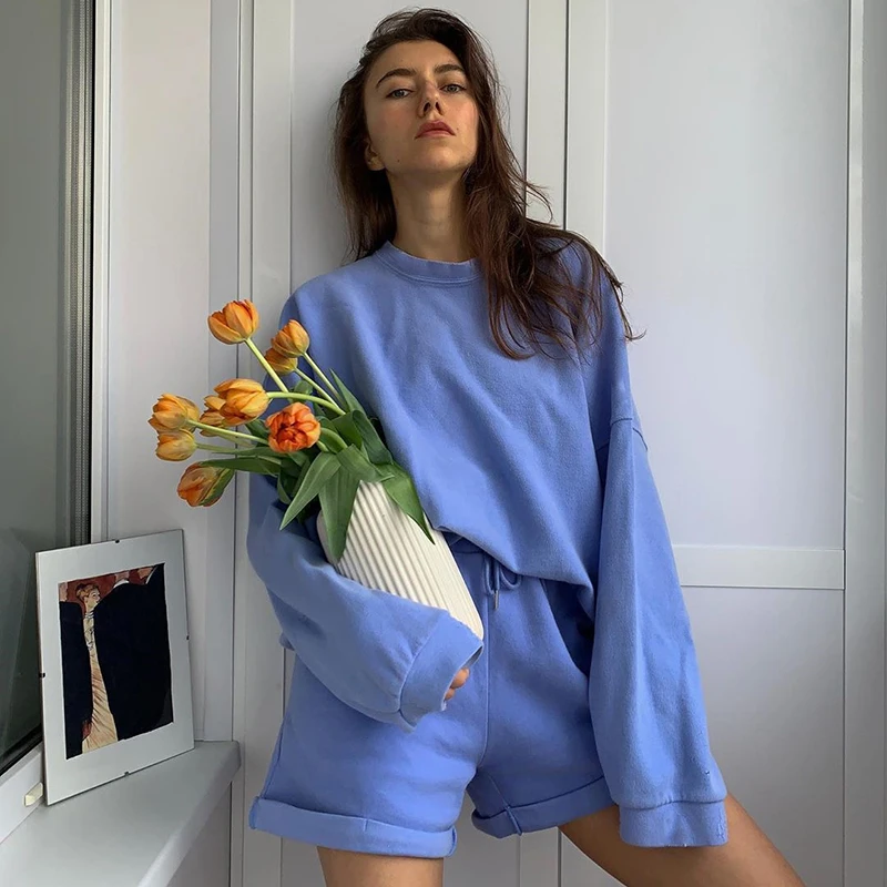 2020 OEM New Fashion Casual Sports Suit Women 2 piece Oversize Style Custom Hoodie Shorts Set, Customized color
2020 OEM New Fashion Casual Sports Suit Women 2 piece Oversize Style Custom Hoodie Shorts Set, Customized color