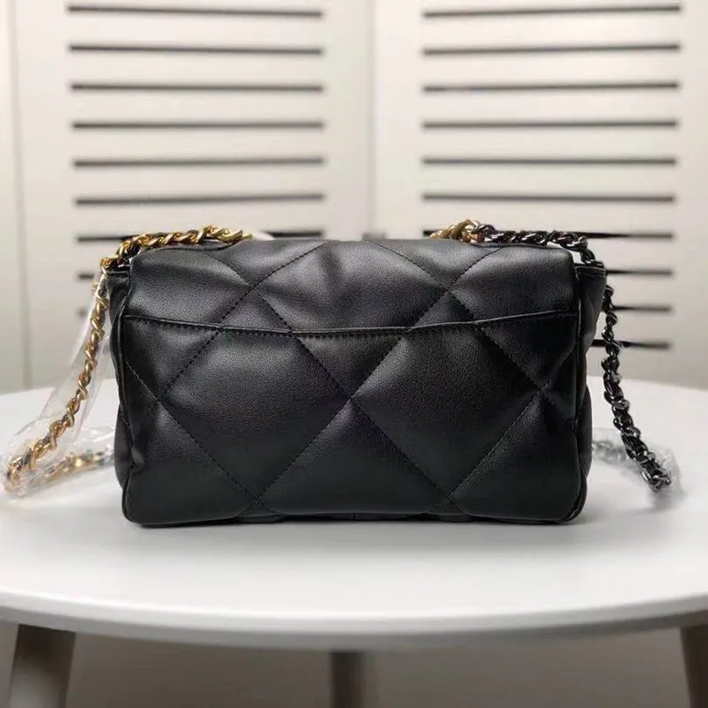 Top Quality Classic Leather Brand Famous Female Handbag Fashion High-end Sheepskin Bag Designer Luxury Handbag Shoulder Bag
Top Quality Classic Leather Brand Famous Female Handbag Fashion High-end Sheepskin Bag Designer Luxury Handbag Shoulder Bag