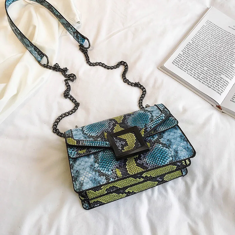 Colored Serpentine PU Flap Cover Locked Women Vintage Messenger Bags Wholesale Ladies Chain Purses, Picture shows
Colored Serpentine PU Flap Cover Locked Women Vintage Messenger Bags Wholesale Ladies Chain Purses, Picture shows