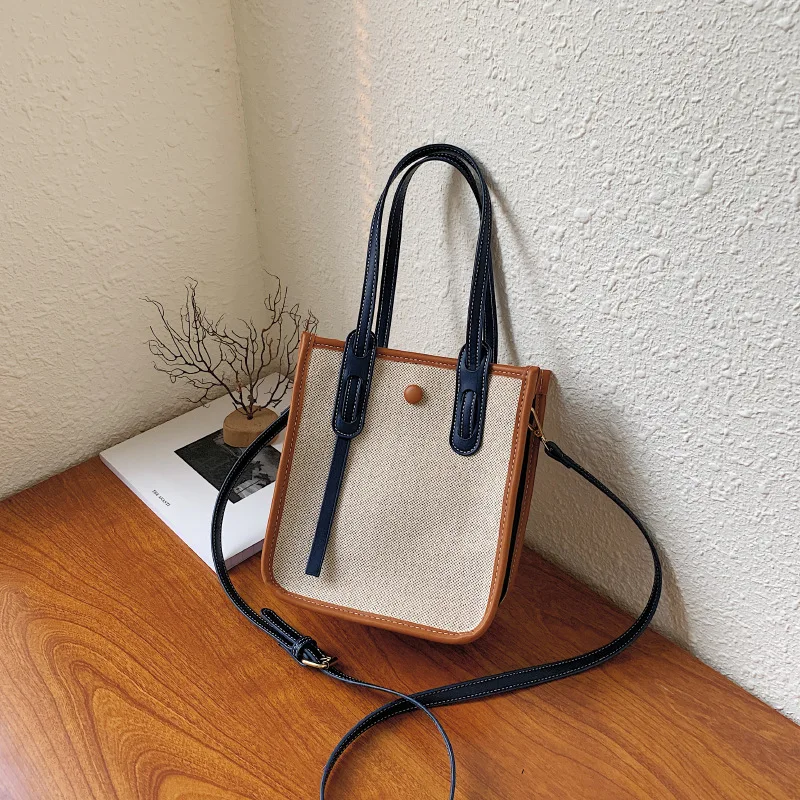 2021 New PU material retro elegant clasp single shoulder bag wholesale girl's shopping purse phone handbags, 2 colors
2021 New PU material retro elegant clasp single shoulder bag wholesale girl's shopping purse phone handbags, 2 colors