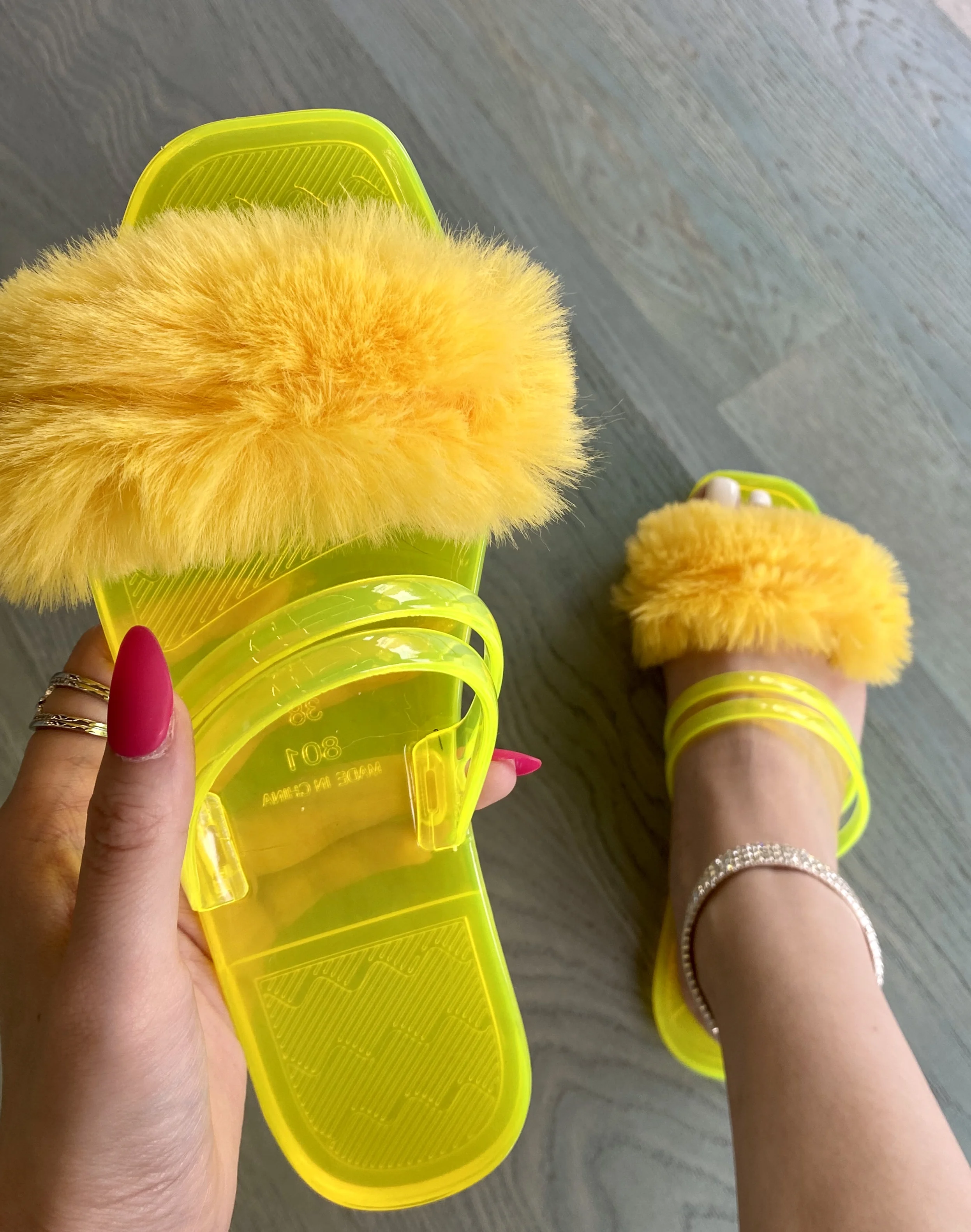 2021 summer candy color fox fur flat solid color slippers open toe slides for women, Picture
2021 summer candy color fox fur flat solid color slippers open toe slides for women, Picture
